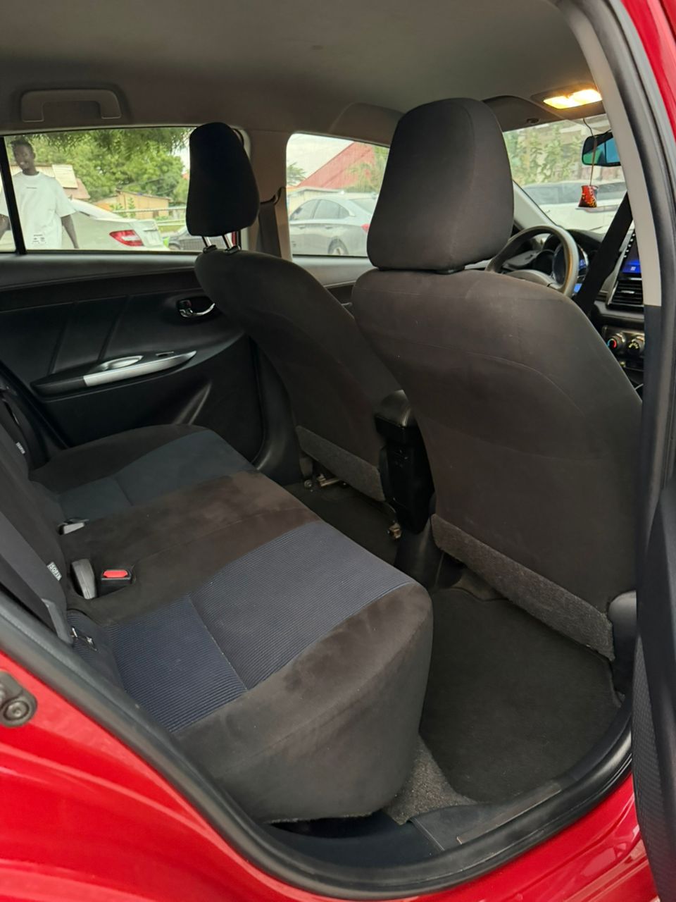 TOYOTA YARIS 2015 RED - Image 3