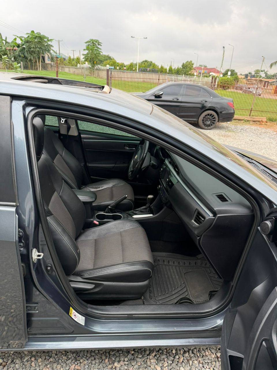 TOYOTA COROLLA FULL OPTION 2016 - Image 8