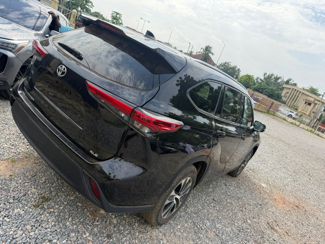 TOYOTA HIGHLANDER LIMITED FULLY LOADED 2020 BLACK - Image 12
