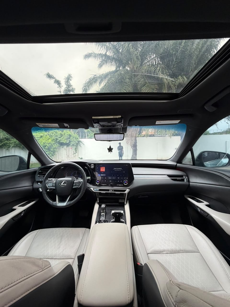 LEXUS RX 350H 2024 - Image 8