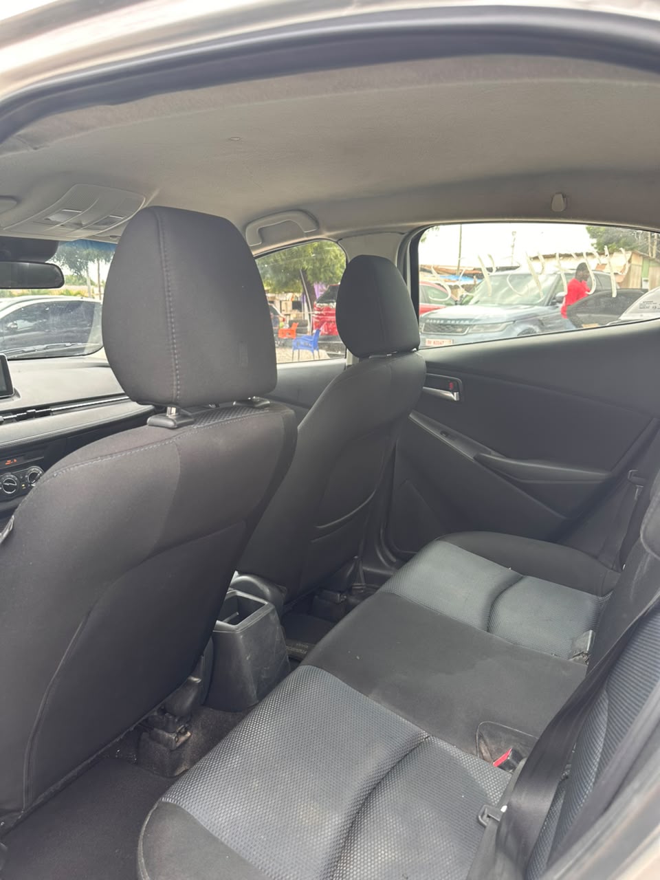 TOYOTA YARIS 2017 GREY - Image 3