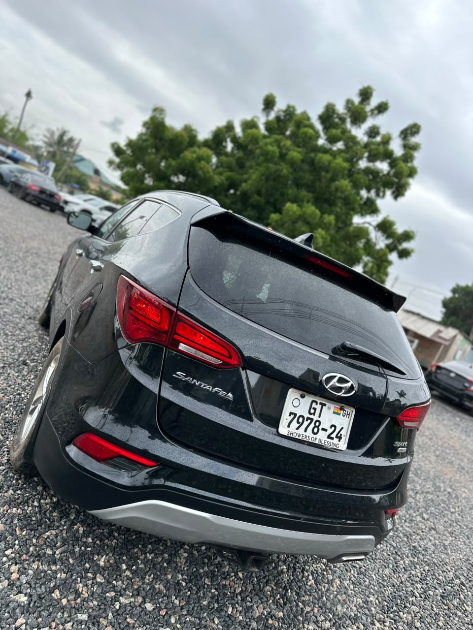 HYUNDAI SANTAFE 2017 BLACK - Image 4