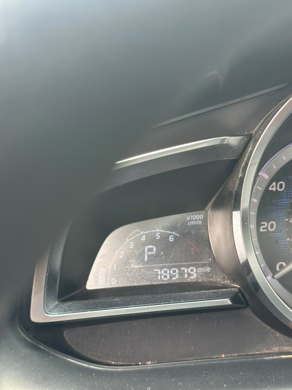 TOYOTA YARIS 2017 GREY - Image 6