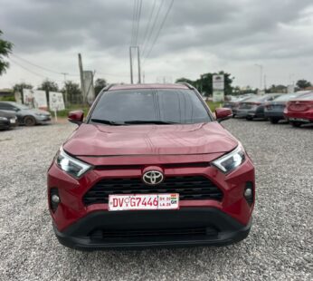 TOYOTA RAV4 LE HYBRID 2020