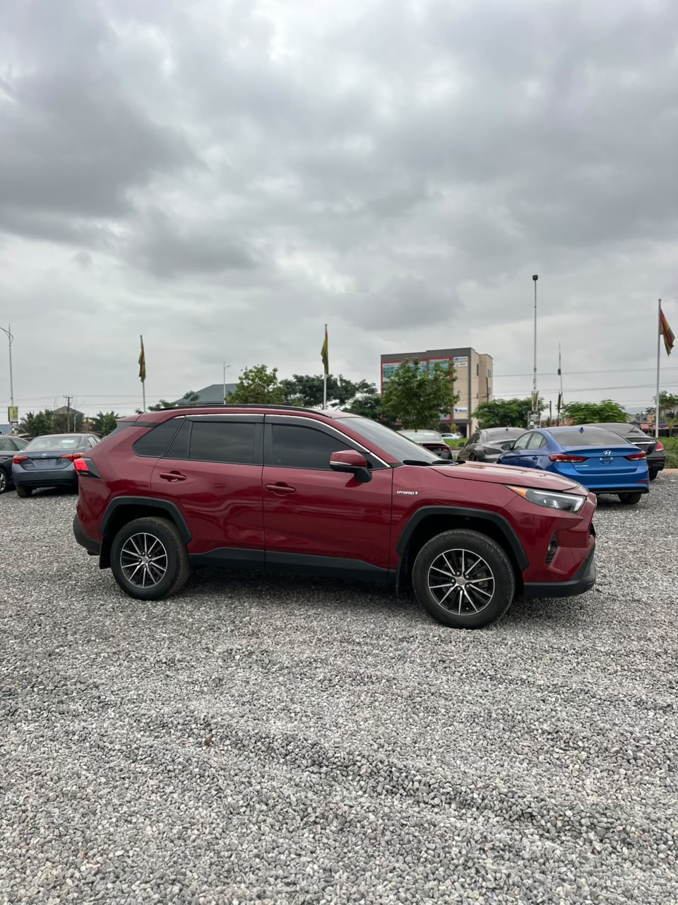 TOYOTA RAV4 XLE 2020 RED - Image 10