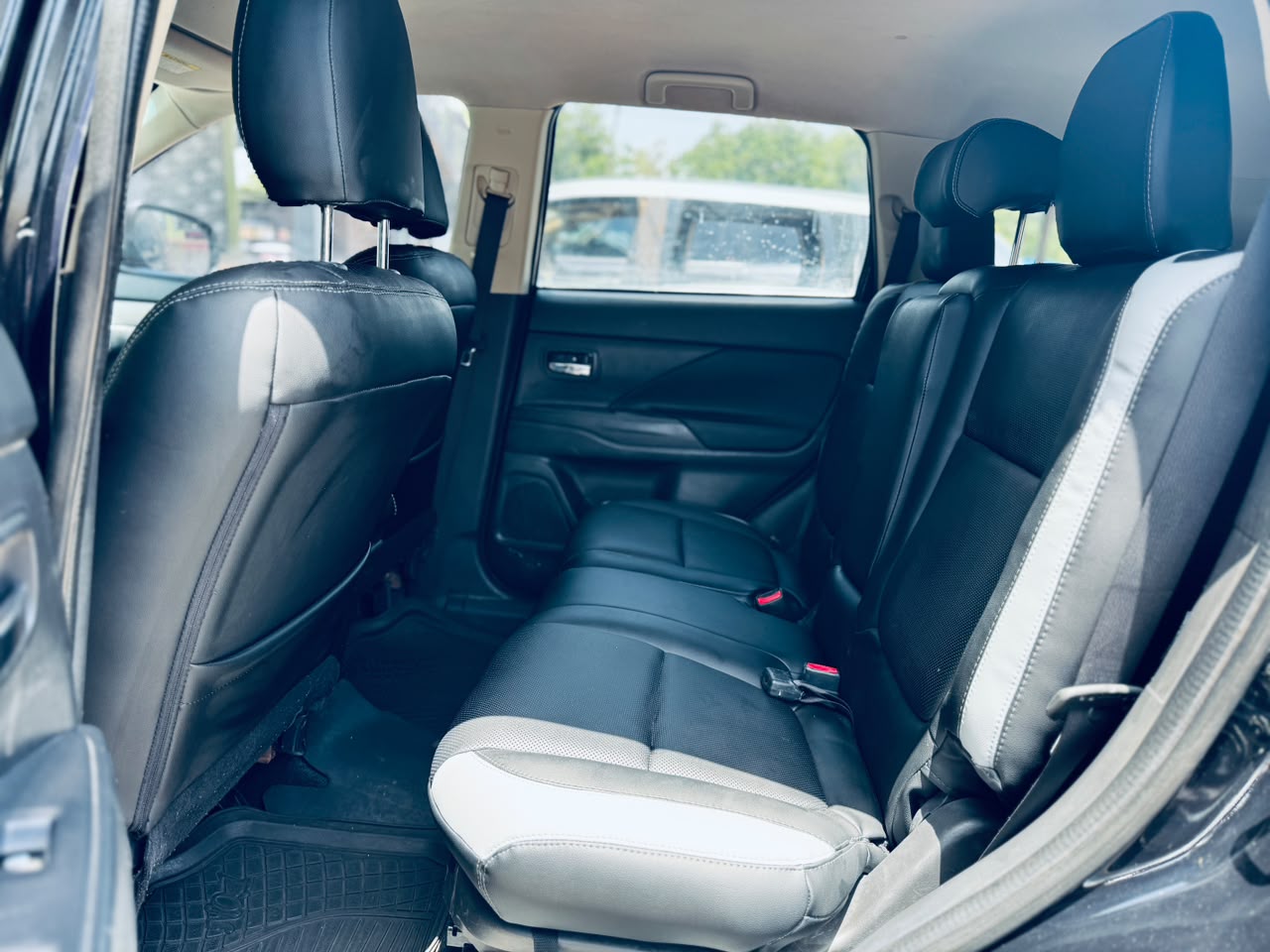 Mitsubishi outlander 2016 - Image 2