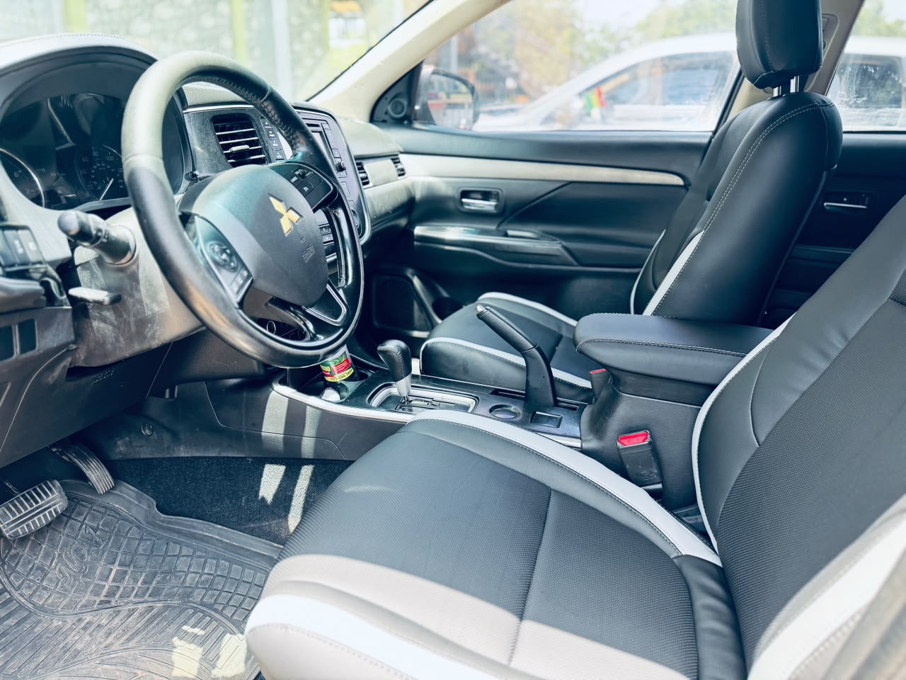 Mitsubishi outlander 2016 - Image 9