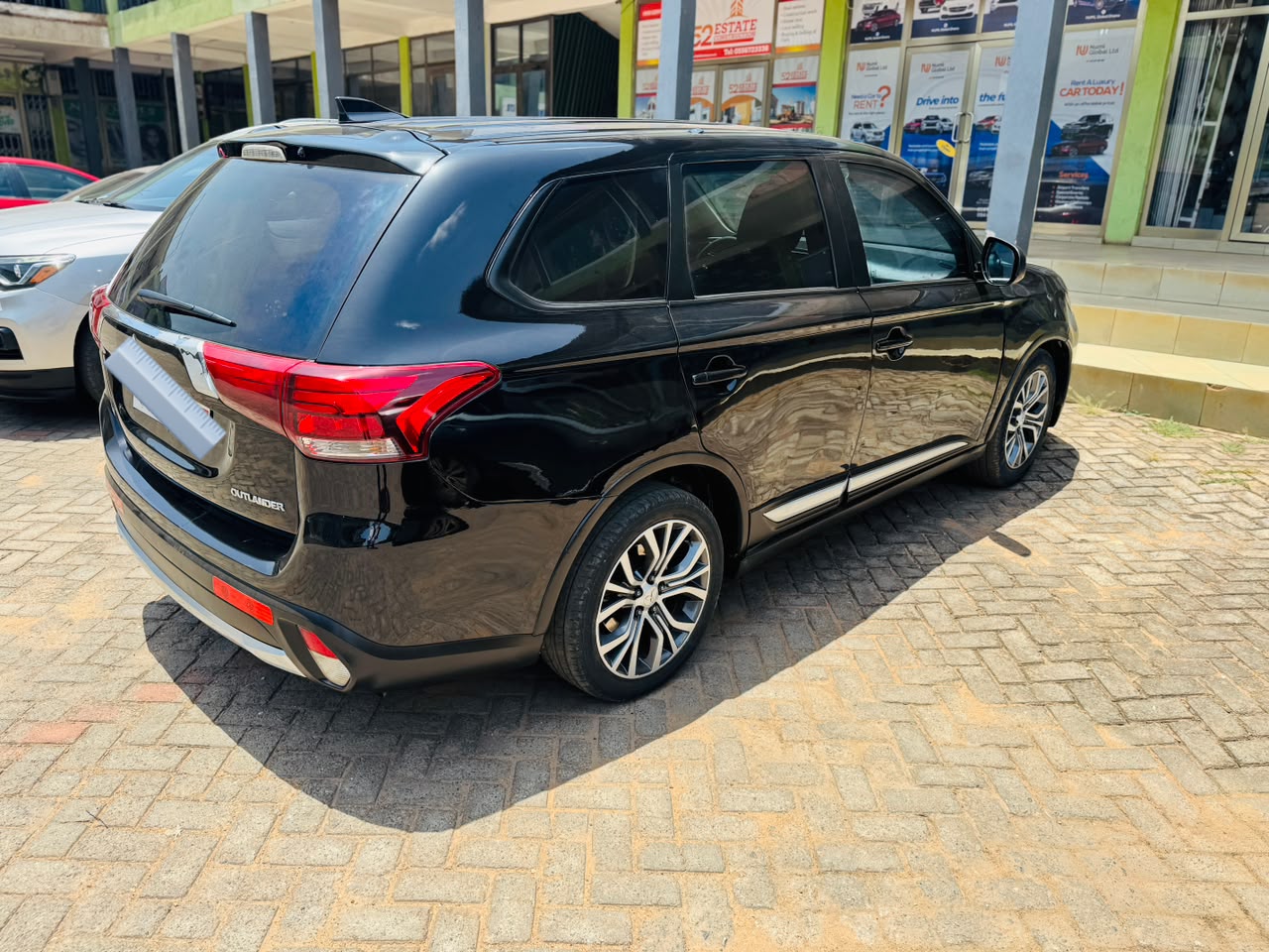 Mitsubishi outlander 2016 - Image 11